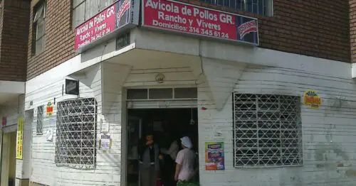 AVICOLA DE POLLOS GR AVICOLA DE POLLOS GR
